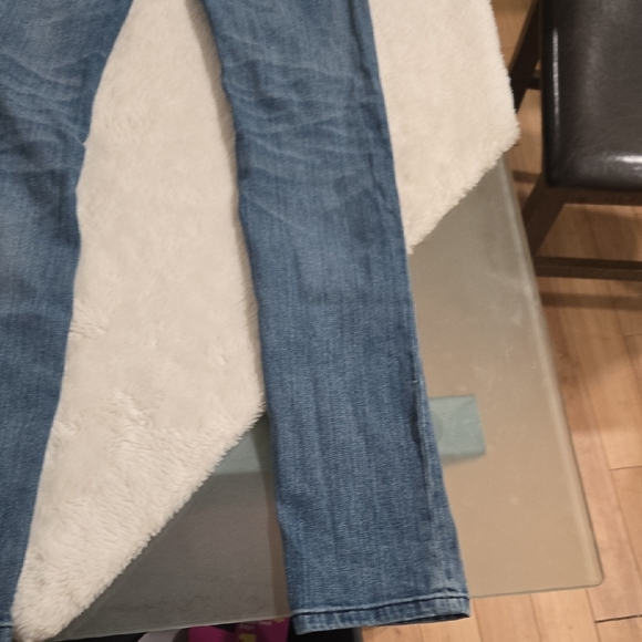 Juicy Couture Blue Jeans with Gold Embroidery - Picture 5 of 13